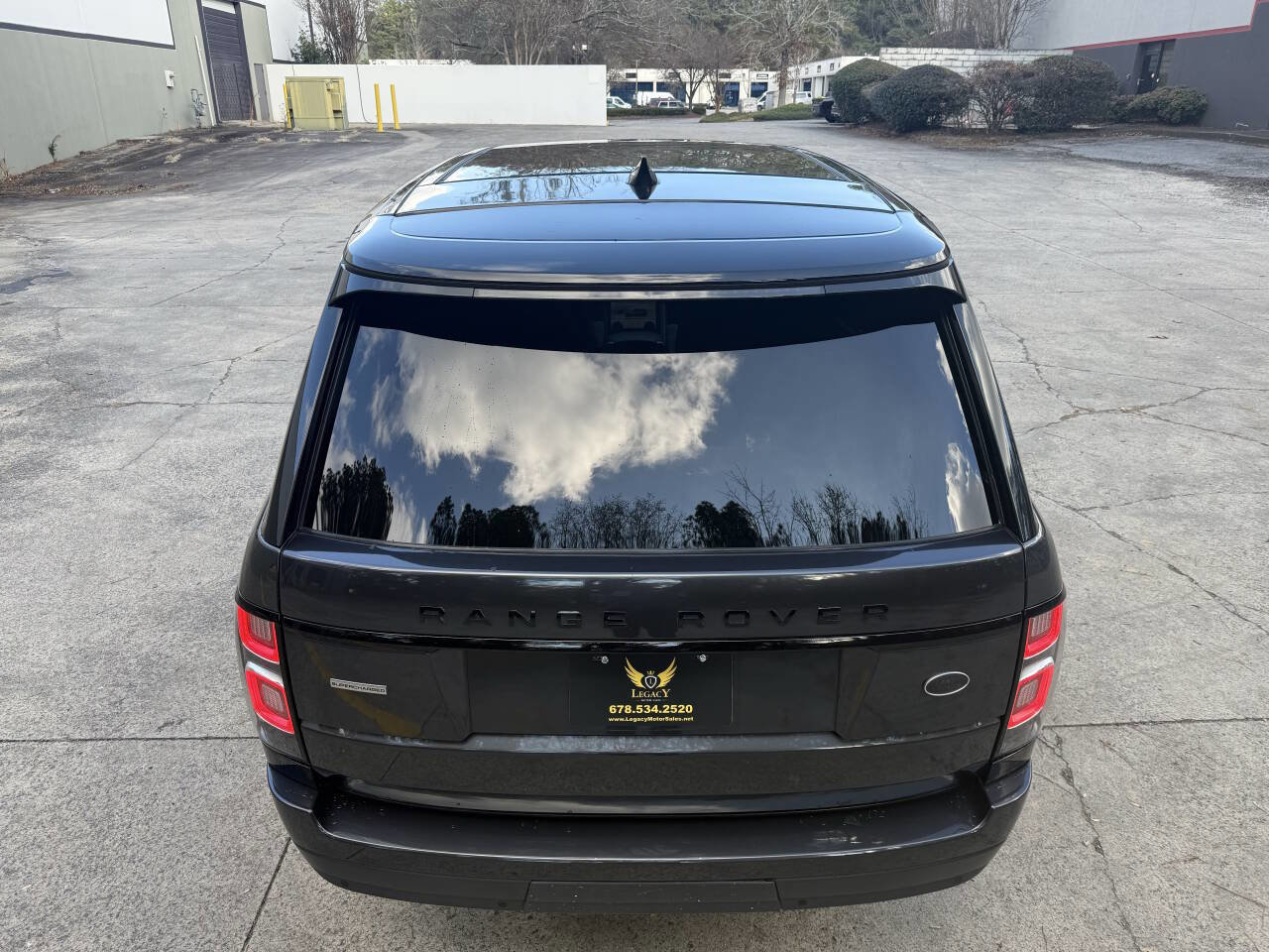 Used 2018 Land Rover Range Rover Supercharged image 10