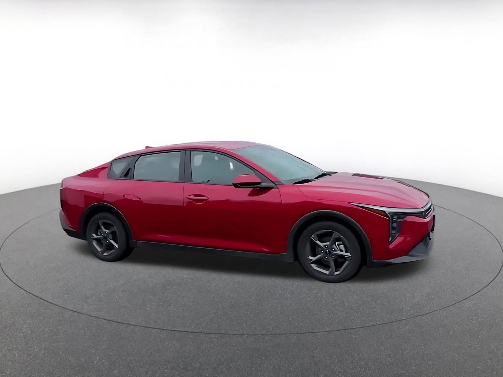 Used 2025 Kia K4 LXS image 2