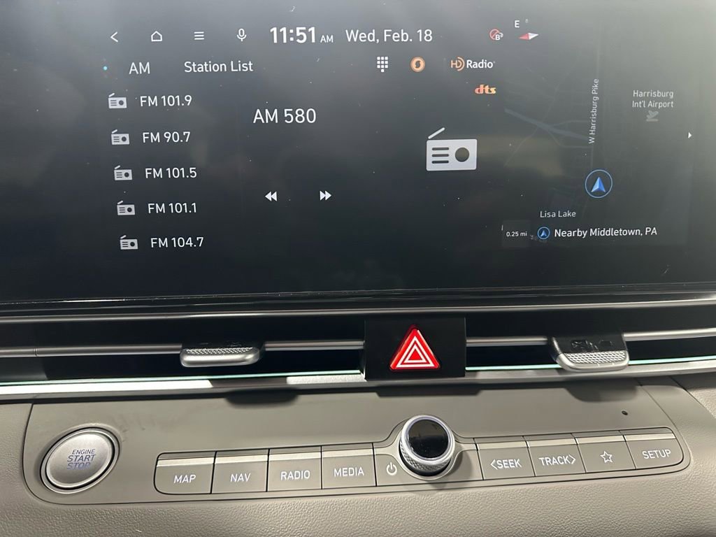 Used 2025 Hyundai Elantra SEL image 29