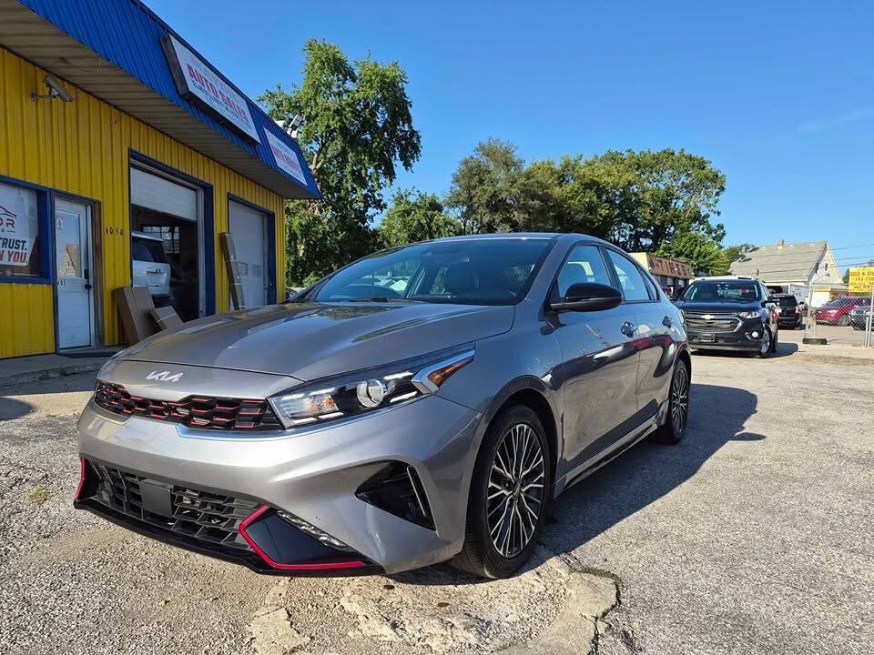 Used 2024 Kia Forte GT-Line w/ GT-Line Premium Package FWD image 1