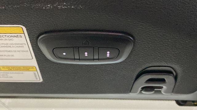 Used 2022 Jeep Wrangler Unlimited Sahara AWD/4WD image 33