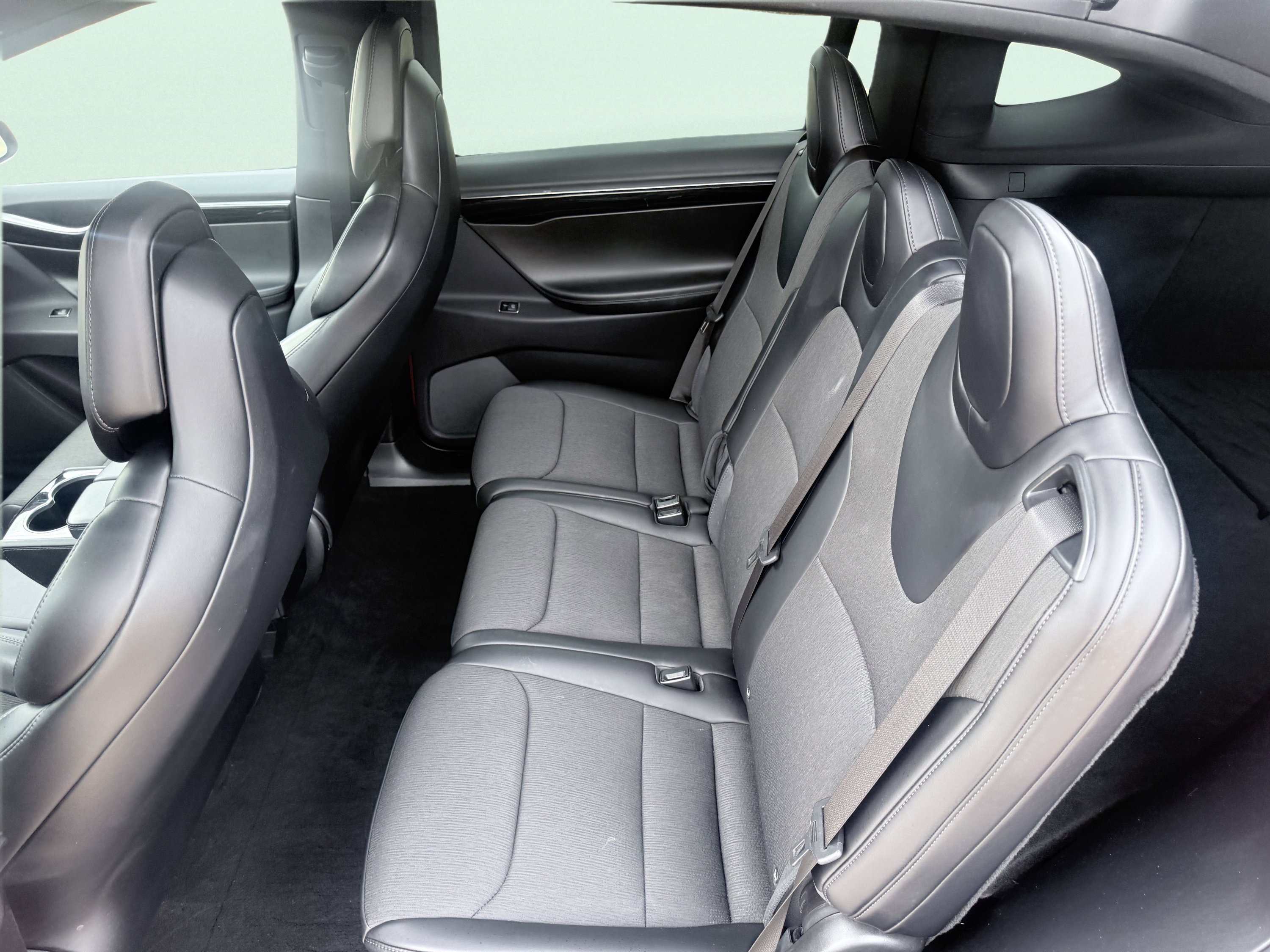 Used 2017 Tesla Model X 75D image 37