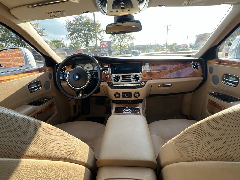 Used 2011 Rolls-Royce Ghost image 10