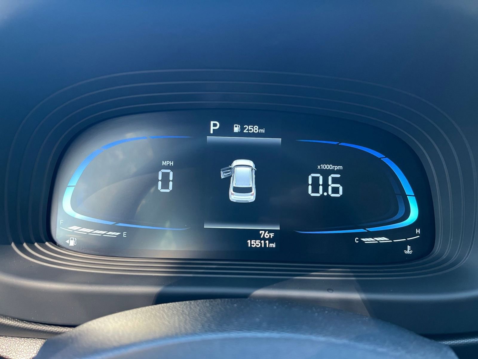 Used 2025 Hyundai Venue SEL image 39