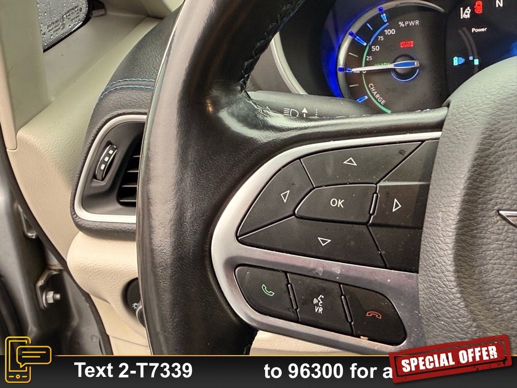 Used 2021 Chrysler Pacifica Touring-L image 17