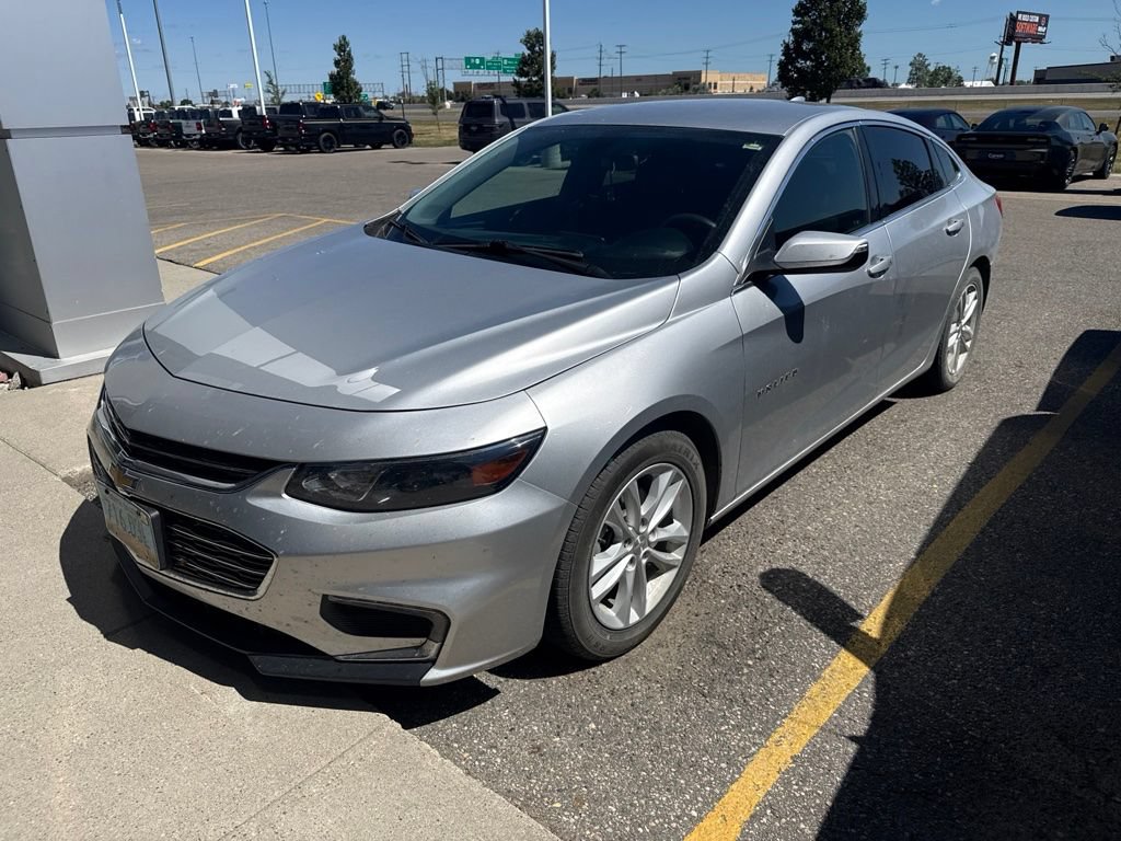 Used 2016 Chevrolet Malibu LT FWD image 3