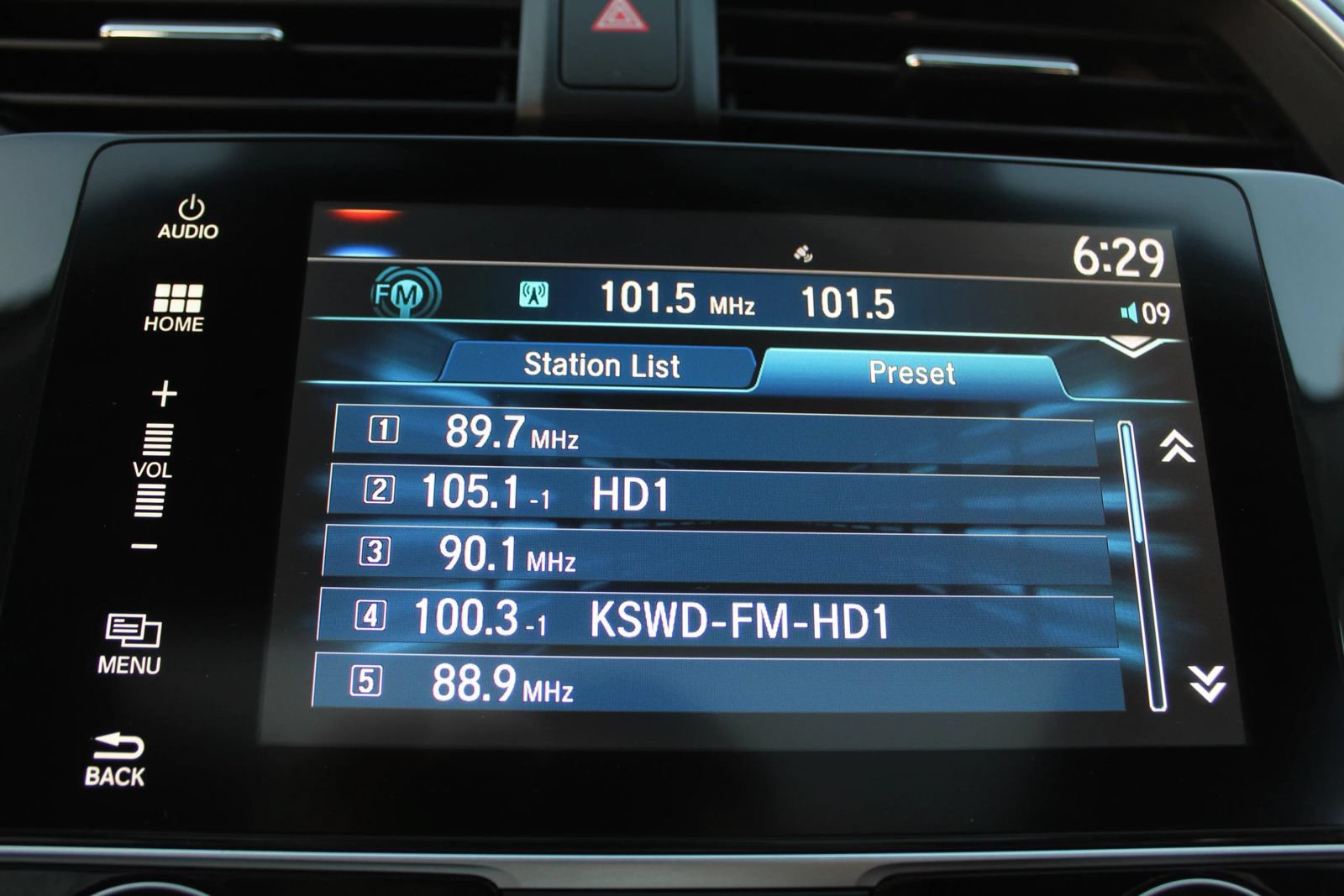 Used 2017 Honda Civic EX image 18