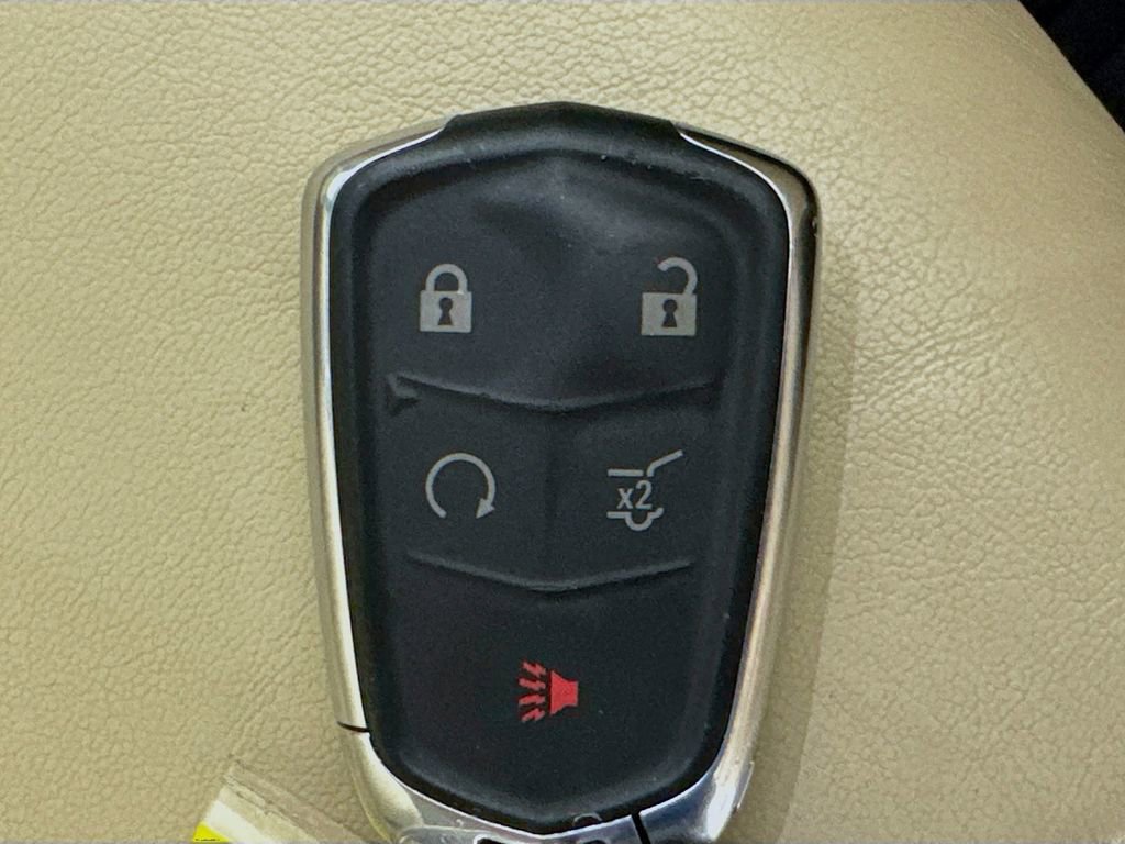 Used 2018 Cadillac XT5 Premium Luxury w/ Driver Assist Package FWD image 40