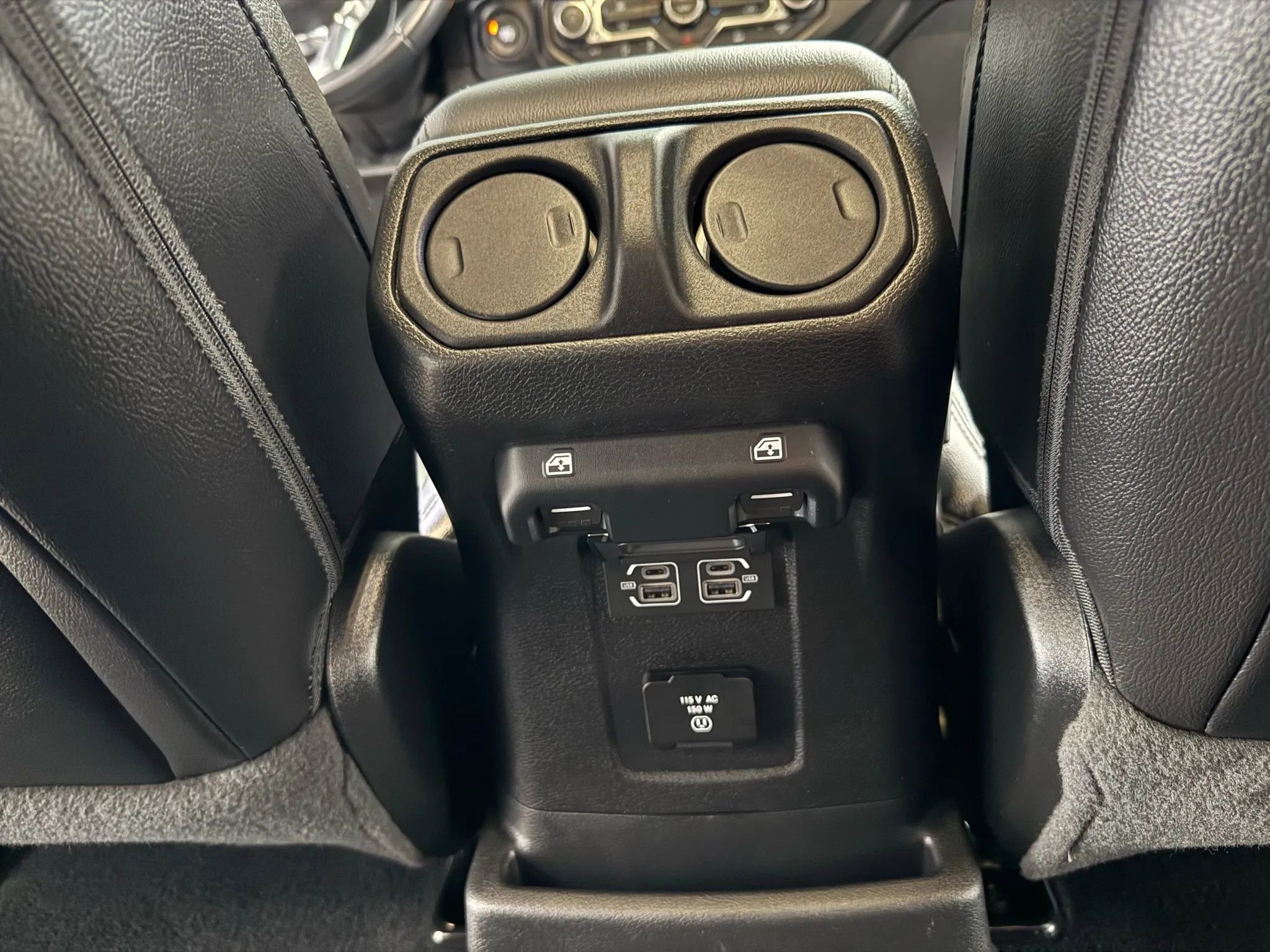 Used 2021 Jeep Wrangler Unlimited Sahara image 10