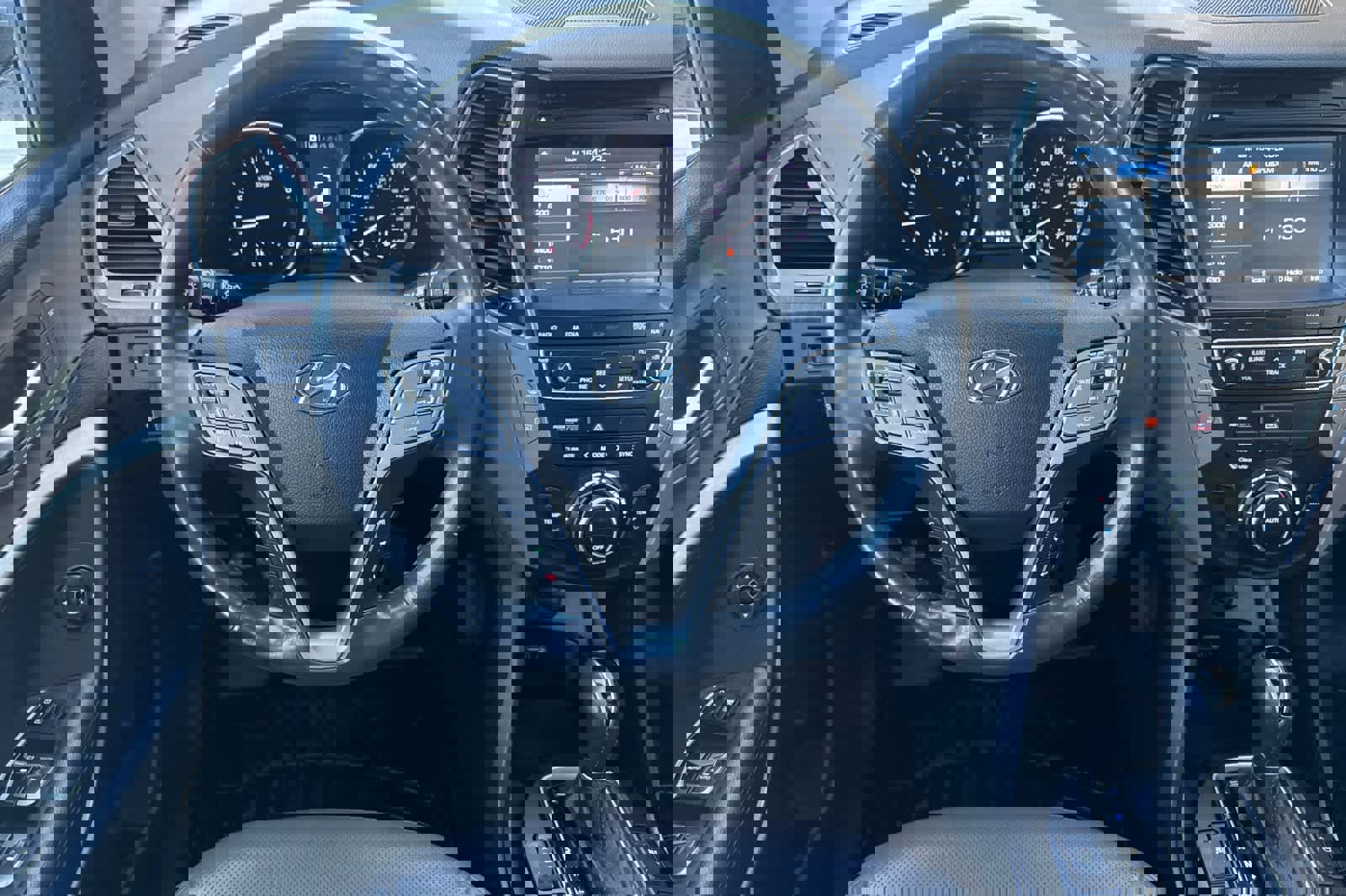 Used 2018 Hyundai Santa Fe Sport w/ Cargo Package image 13