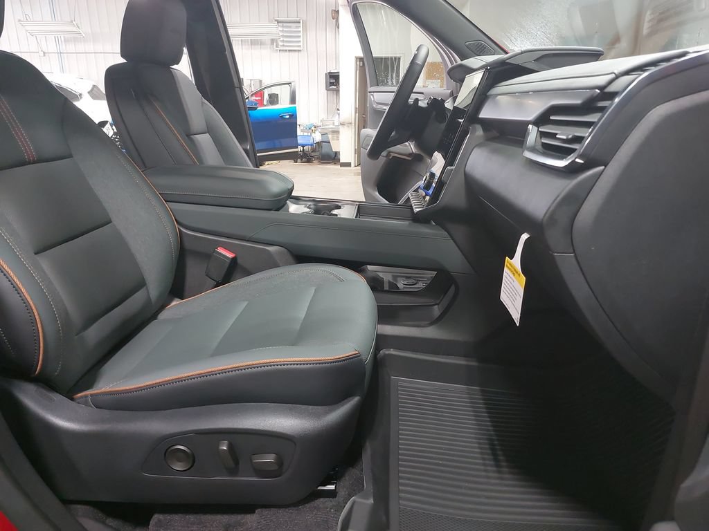 New 2026 GMC Acadia AT4 w/ Super Cruise Package AWD/4WD image 10
