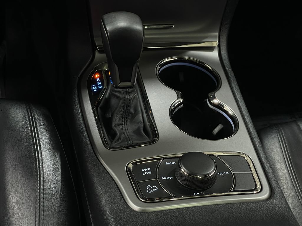 Used 2020 Jeep Grand Cherokee Limited X image 30