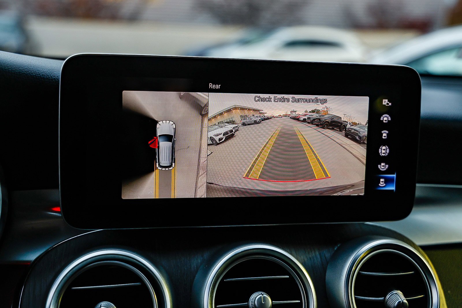 Used 2022 Mercedes-Benz GLC 300 4MATIC image 23