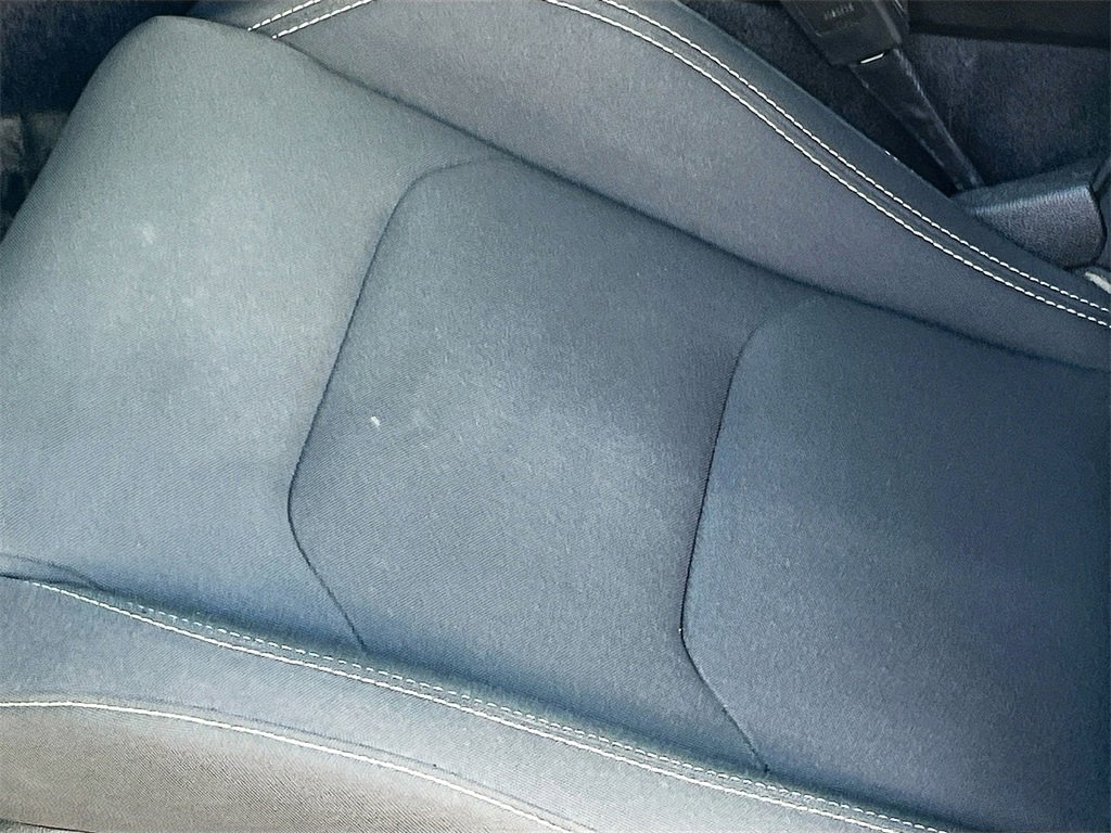 Used 2021 Chevrolet Camaro LT w/ RS Package image 19