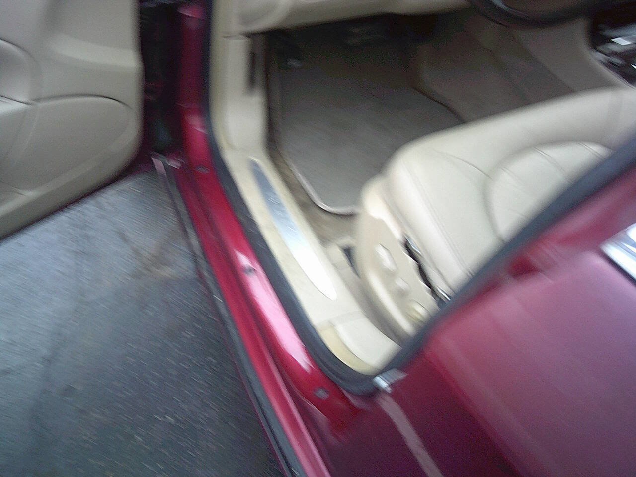 Used 2008 Buick Lucerne CXL w/ Driver Confidence Package FWD image 8