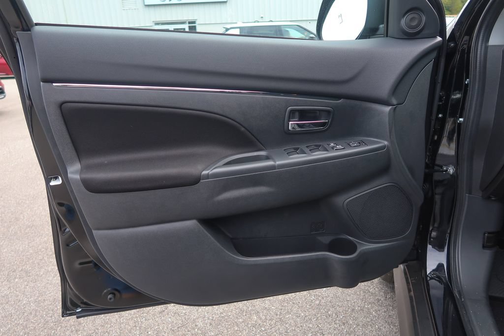 New 2027 Mitsubishi Outlander Sport ES AWD/4WD image 21