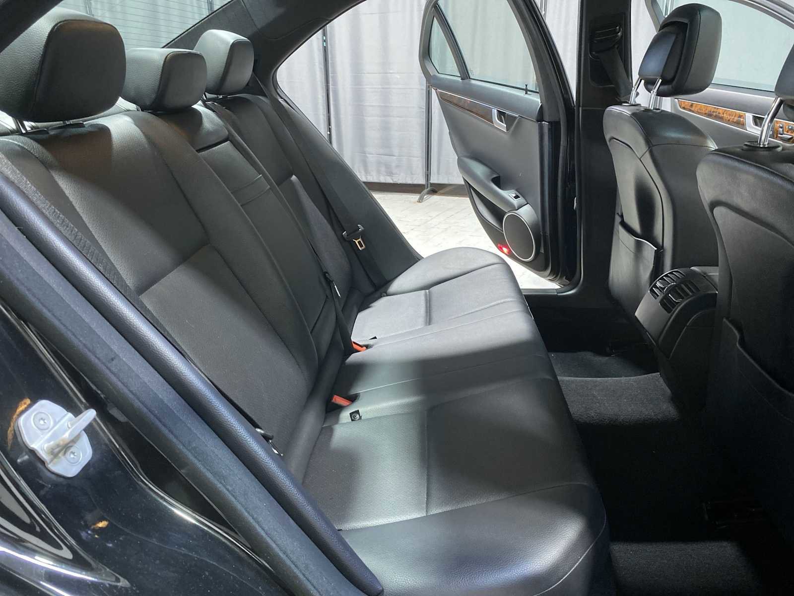 Used 2013 Mercedes-Benz C 300 4MATIC Sedan image 13