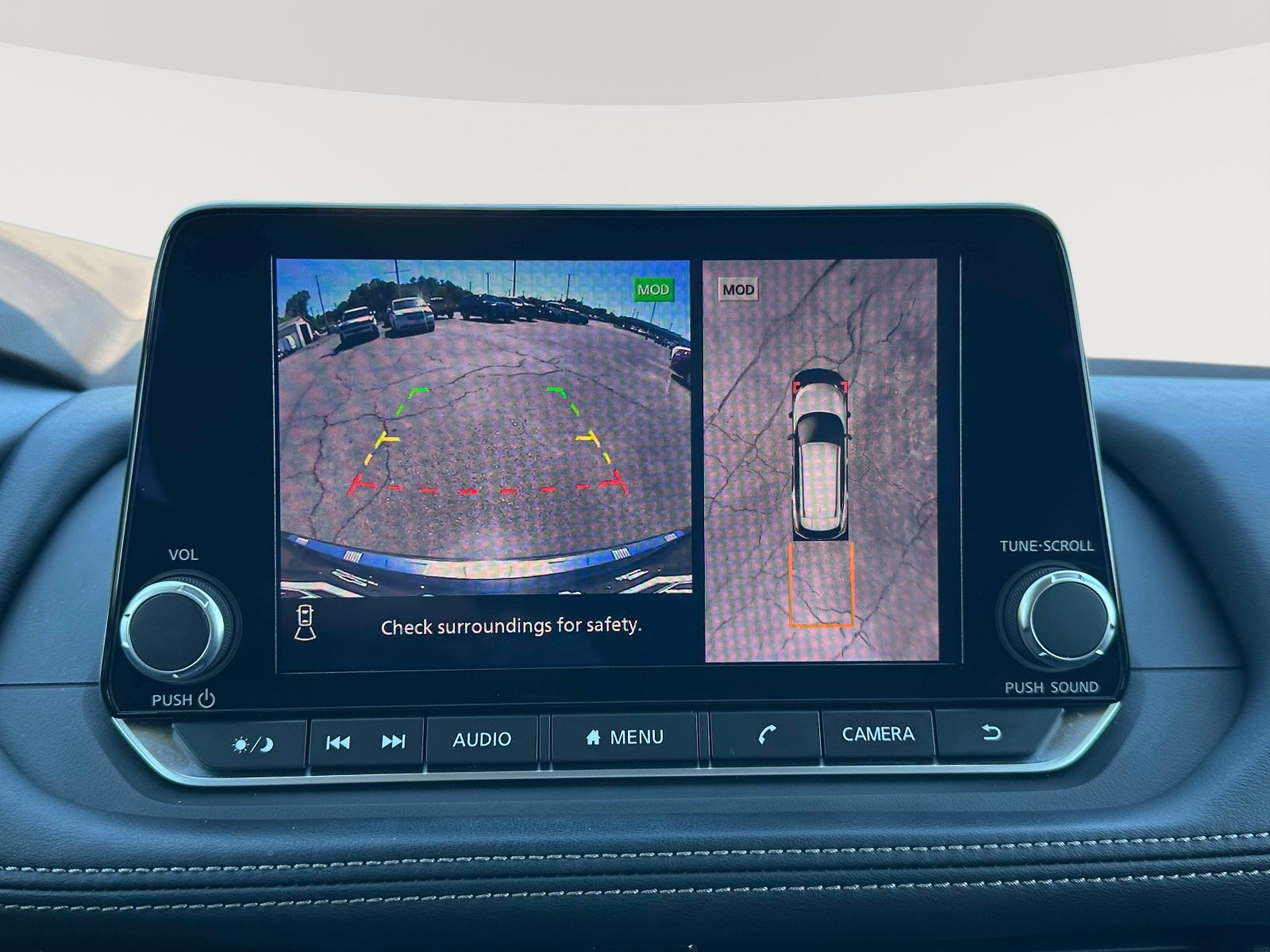 Used 2023 Nissan Rogue SL FWD image 11