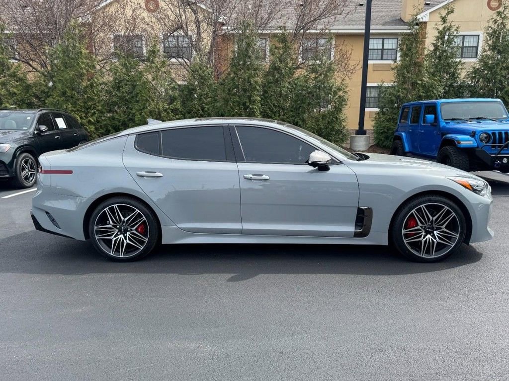 Used 2023 Kia Stinger GT2 image 2