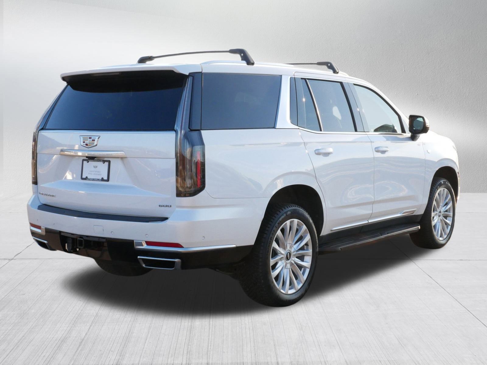 Certified 2025 Cadillac Escalade Luxury w/ LPO, Floor Liner Package image 6