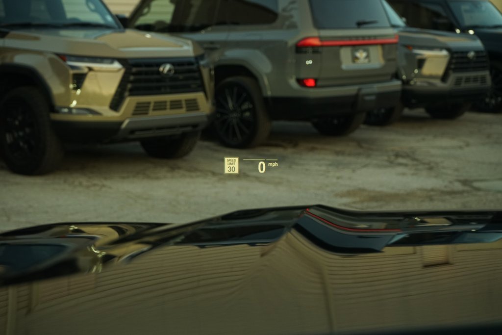 Used 2021 BMW X7 M50i image 13