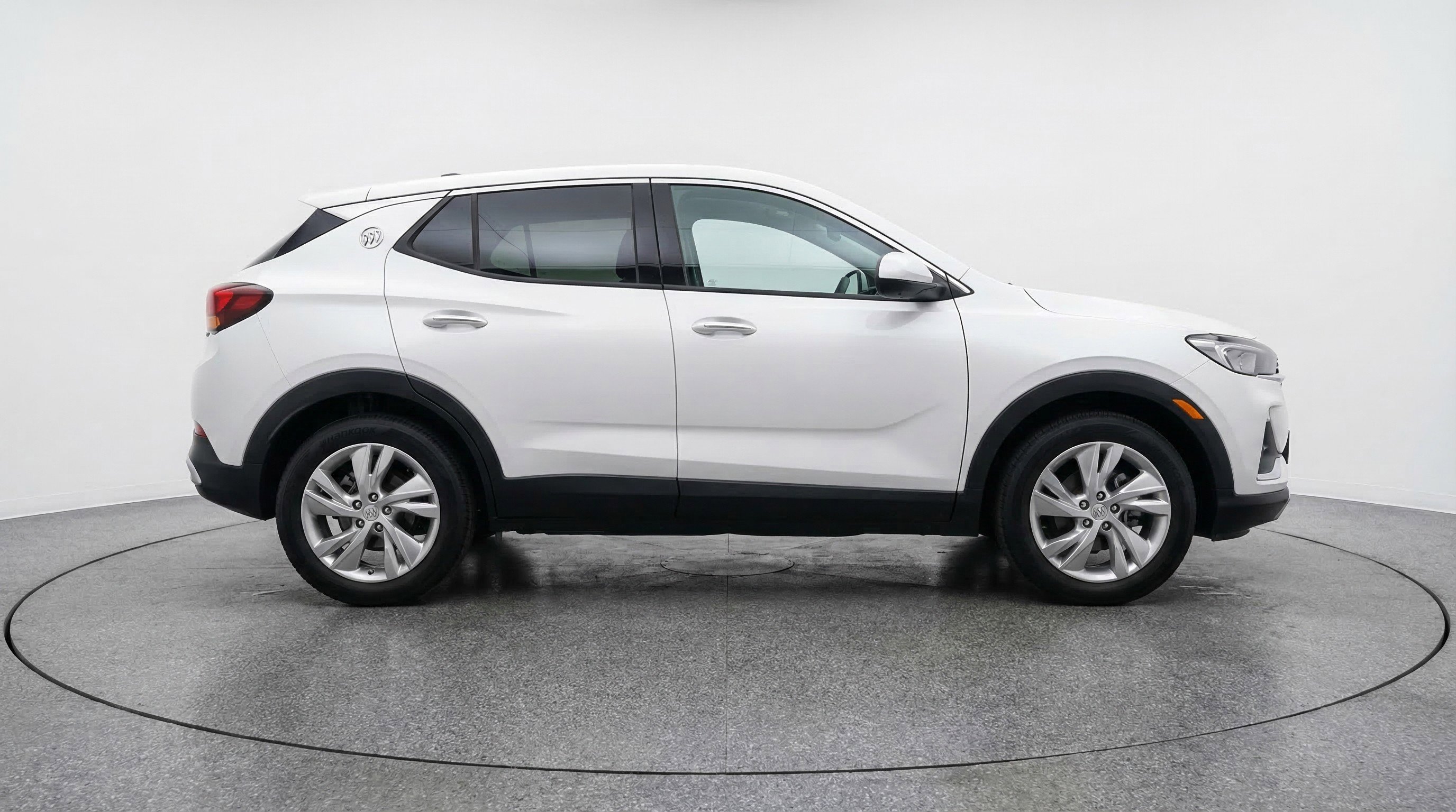 Used 2025 Buick Encore GX Preferred FWD image 11