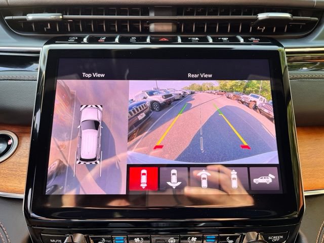 Certified 2025 Jeep Grand Cherokee Summit AWD/4WD image 52