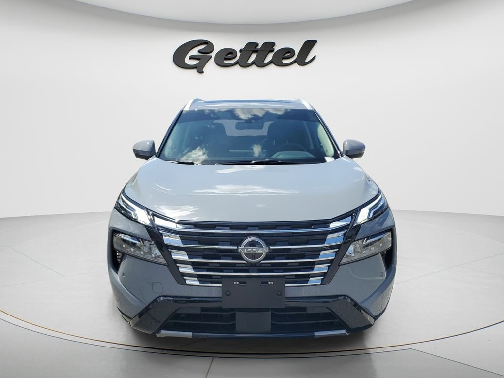 Used 2025 Nissan Rogue Platinum image 8