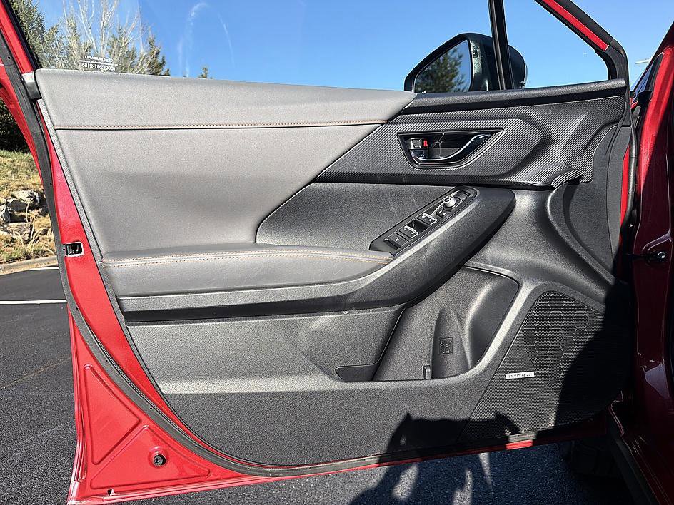 Used 2024 Subaru Crosstrek 2.5i Limited w/ Crosstrek Mirror Package image 9