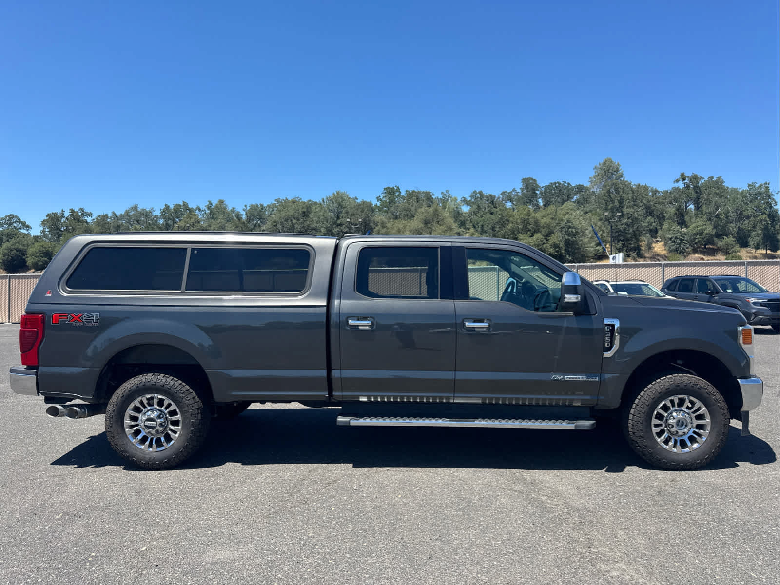 Used 2020 Ford F350 XLT w/ XLT Premium Package AWD/4WD image 4