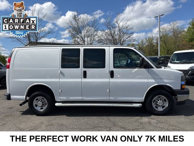 Used 2024 Chevrolet Express 2500 w/ Driver Convenience Package RWD image 18