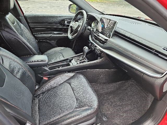 Used 2022 Jeep Compass Limited AWD/4WD image 11