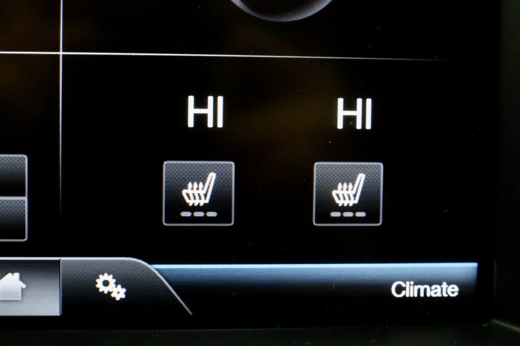 Used 2015 Ford Explorer XLT w/ Equipment Group 202A image 4