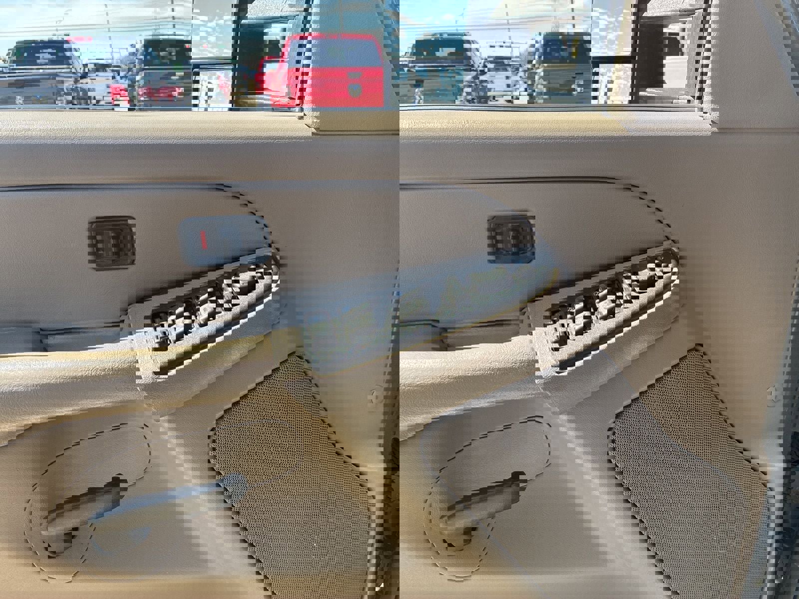 Used 2006 Chevrolet Silverado 2500 LT w/ Heavy-Duty Power Package image 25