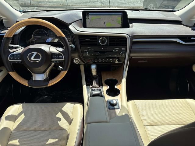 Used 2019 Lexus RX 350L Premium w/ Premium Package AWD/4WD image 16
