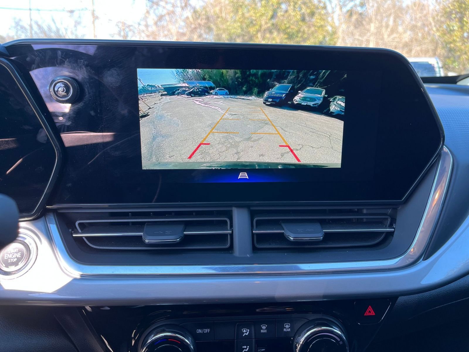 Used 2024 Chevrolet Trax LT w/ Driver Confidence Package image 21