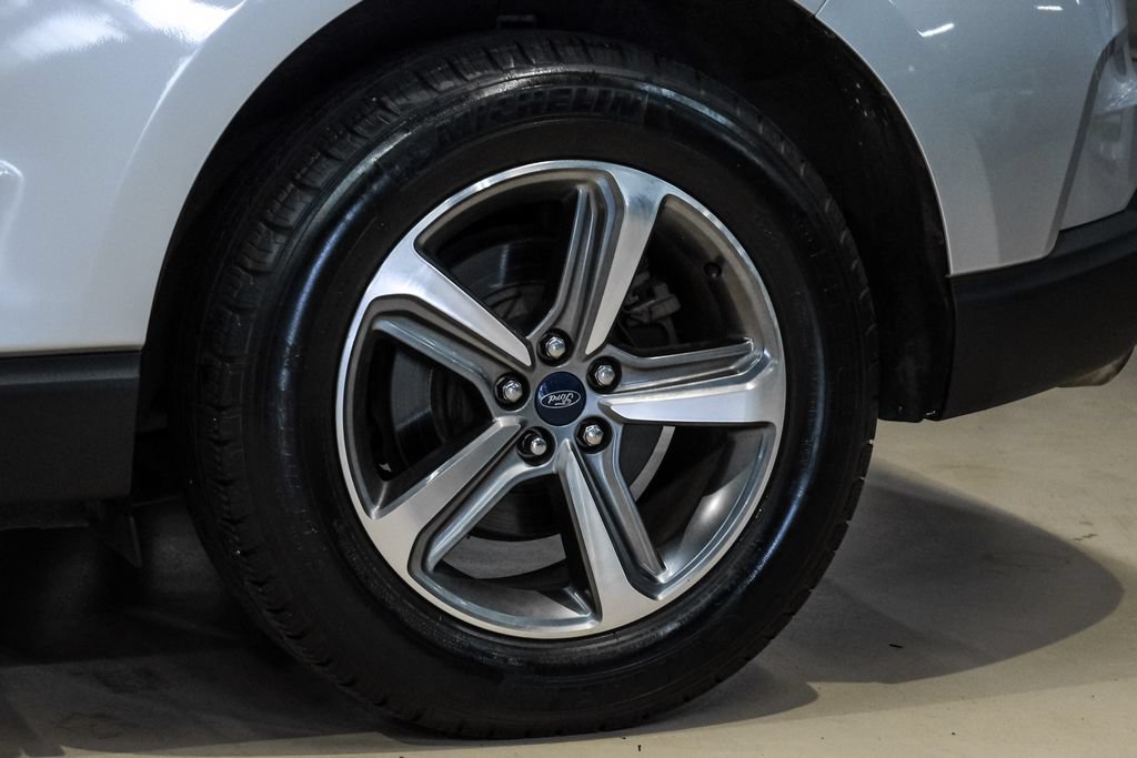 Used 2019 Ford Edge SEL w/ Equipment Group 201A FWD image 56