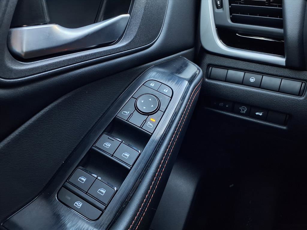 Certified 2025 Nissan Rogue SV image 22