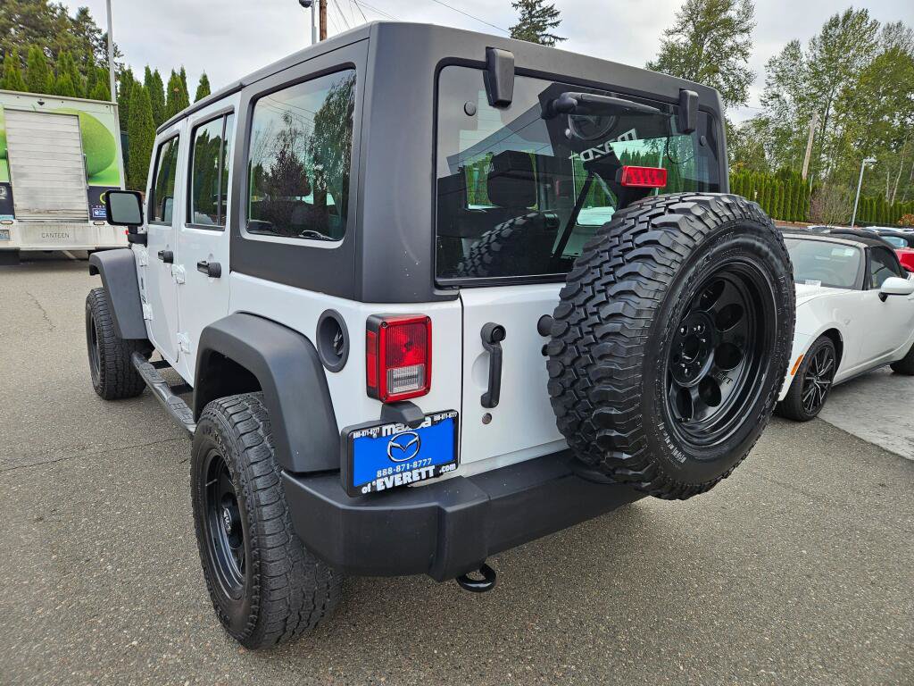 Used 2016 Jeep Wrangler Unlimited Sport AWD/4WD image 3