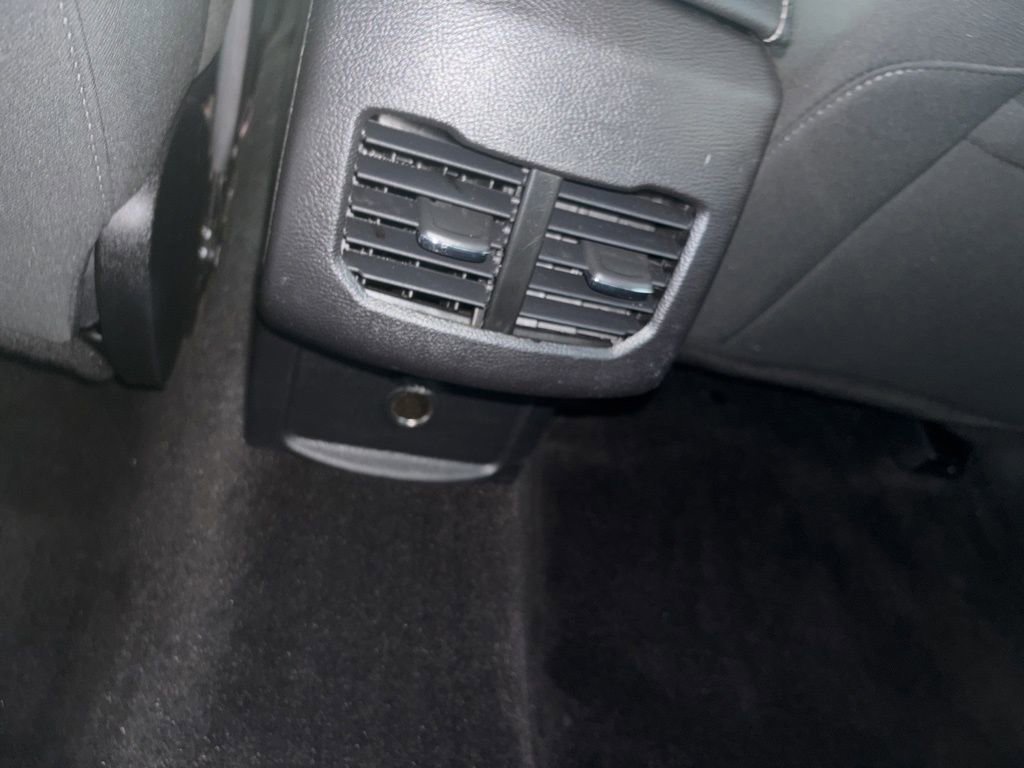 Used 2019 Ford Fusion SE image 21