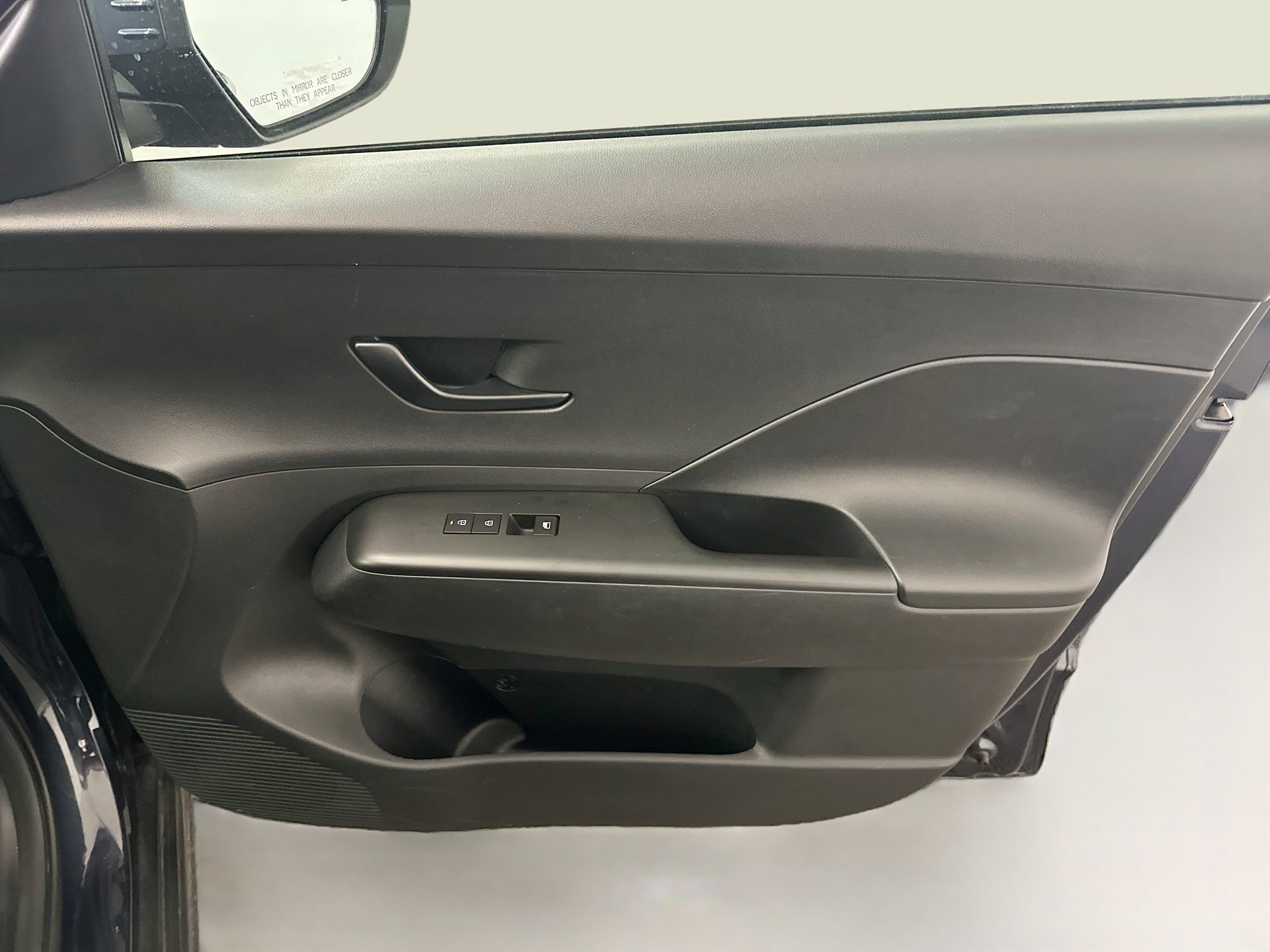Used 2025 Hyundai Kona SEL AWD/4WD image 32