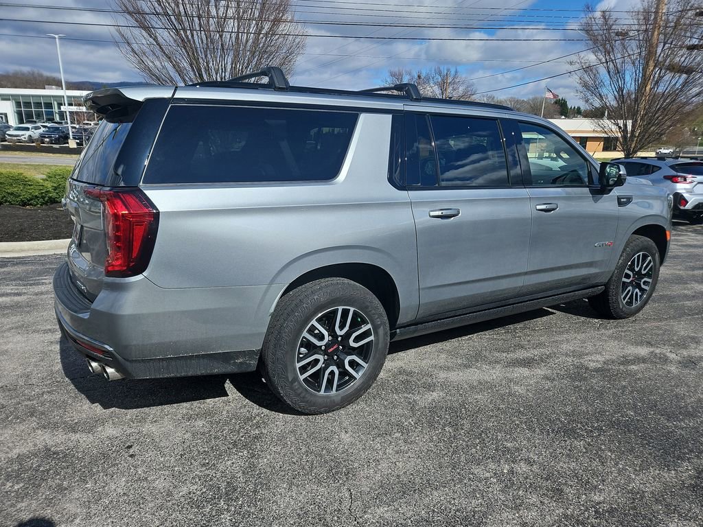 Used 2024 GMC Yukon XL AT4 w/ AT4 Premium Plus Package image 5