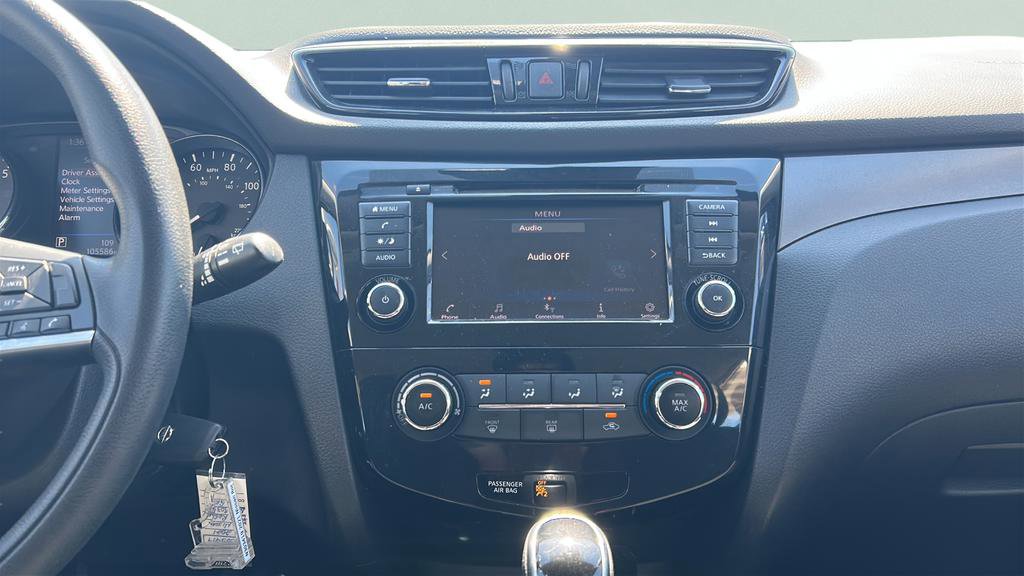 Used 2021 Nissan Rogue Sport S image 19