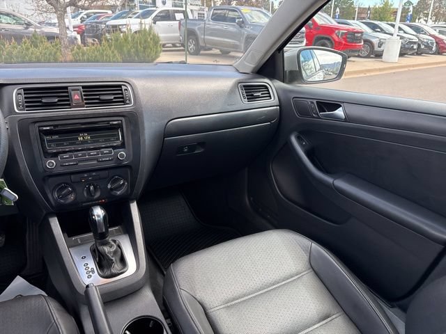 Used 2014 Volkswagen Jetta SE FWD image 19
