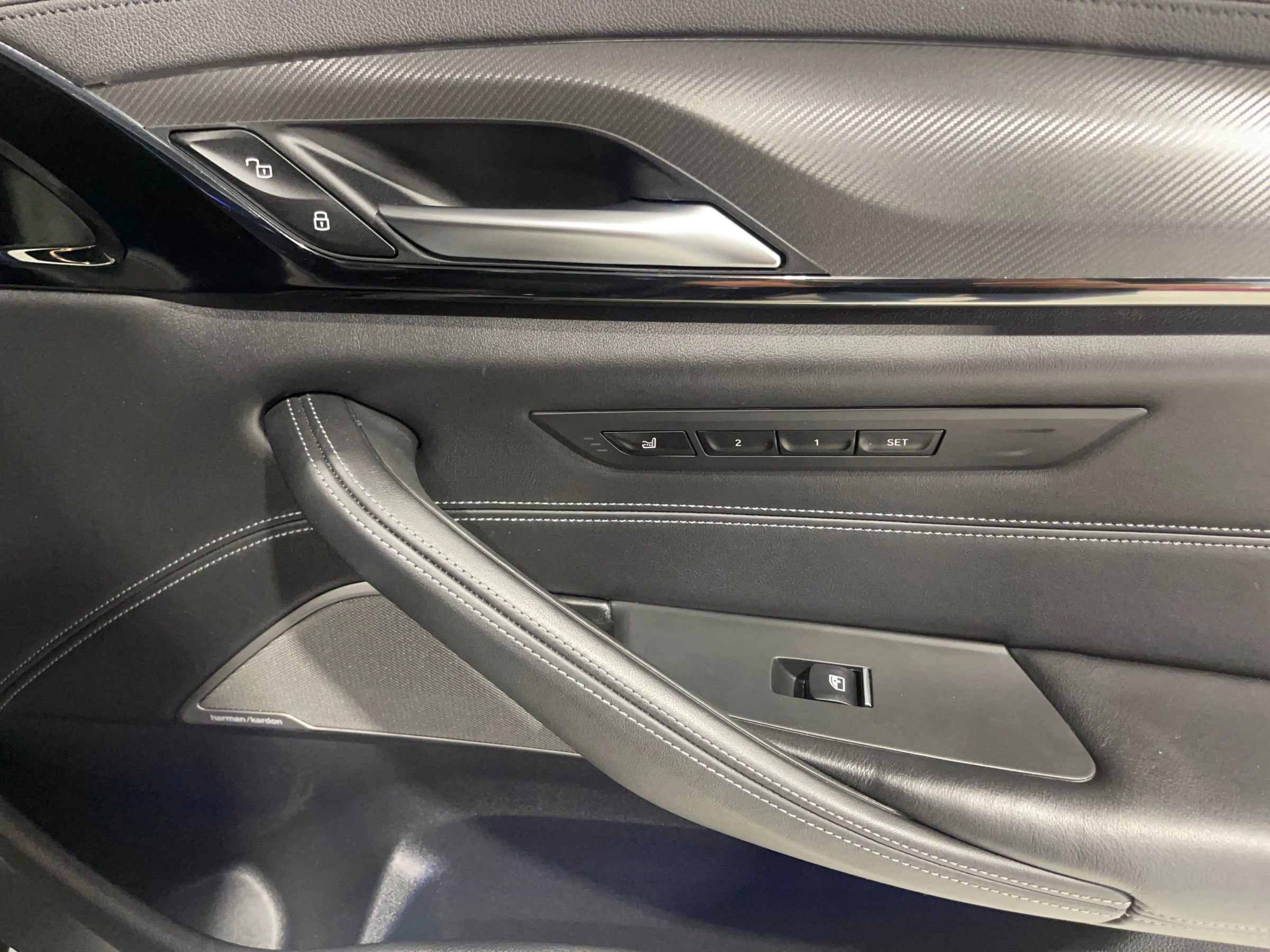 Used 2023 BMW M5 w/ Competition Package image 40