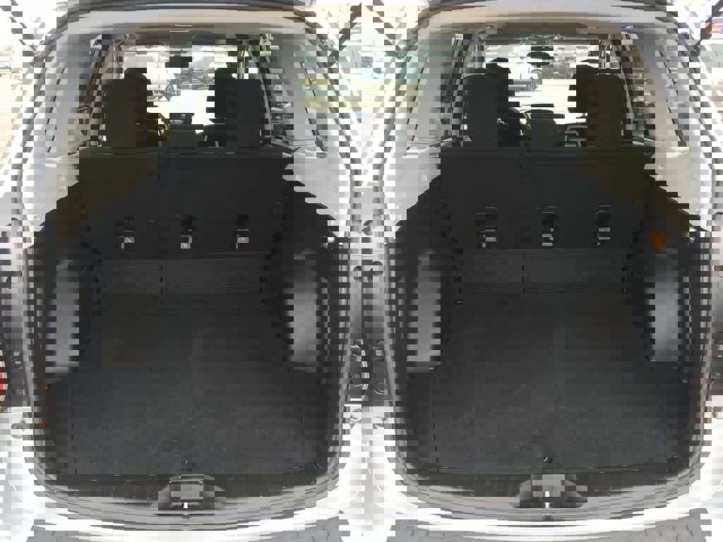 Used 2015 Subaru Forester 2.5i Premium w/ All-Weather Package image 31