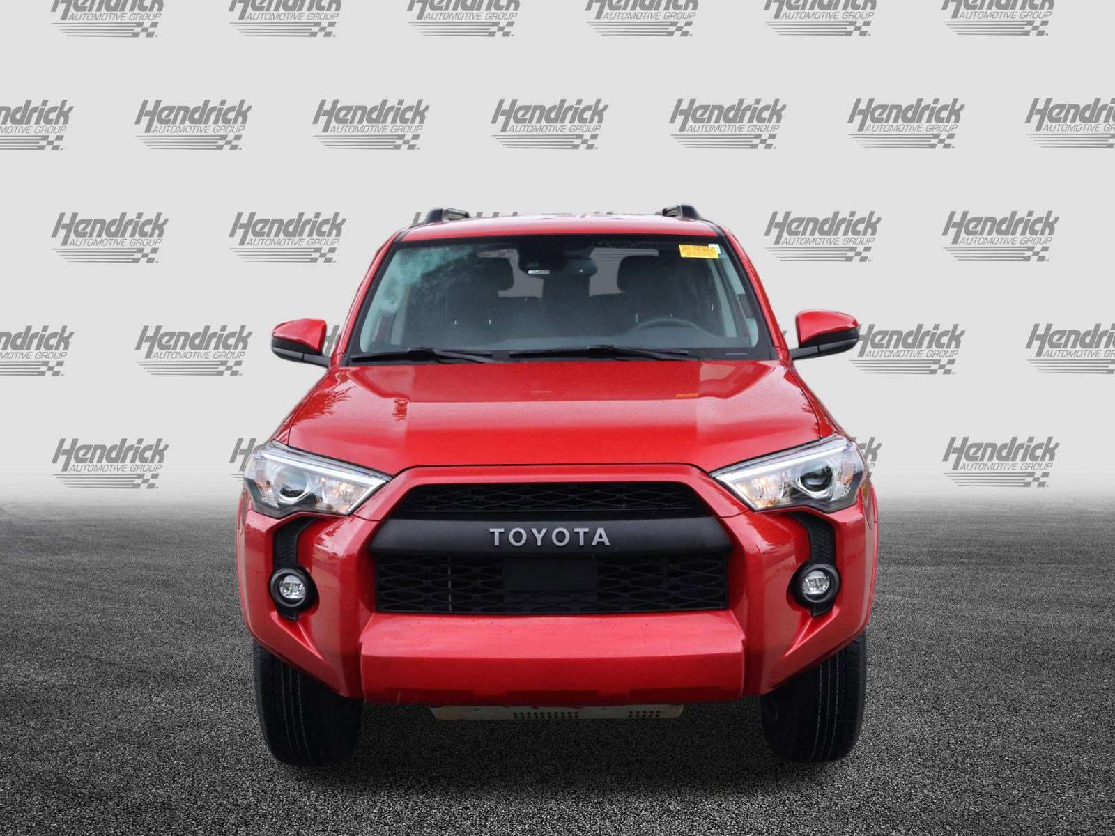 Used 2022 Toyota 4Runner SR5 AWD/4WD image 3