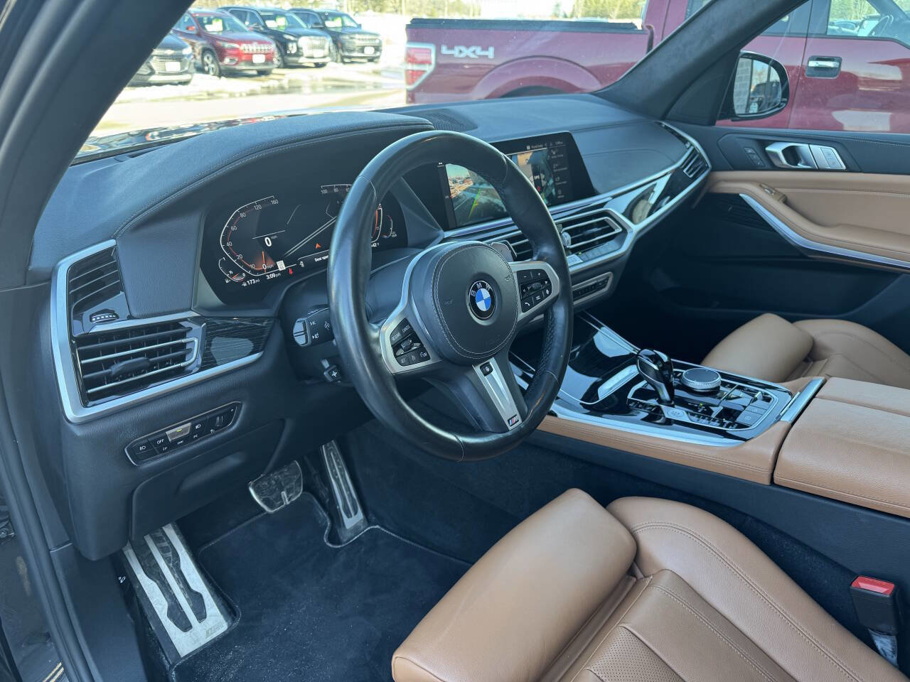 Used 2022 BMW X7 xDrive40i w/ M Sport Package image 15