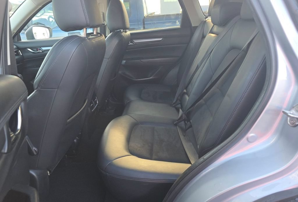 Used 2021 MAZDA CX-5 Touring FWD image 7