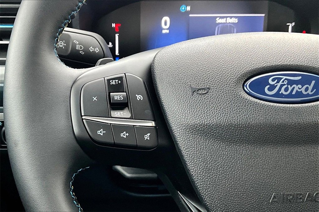 Used 2025 Ford Maverick Lobo image 24